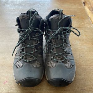 Keen Women’s Koven Mid-Rise Hiking Boot, Size 10